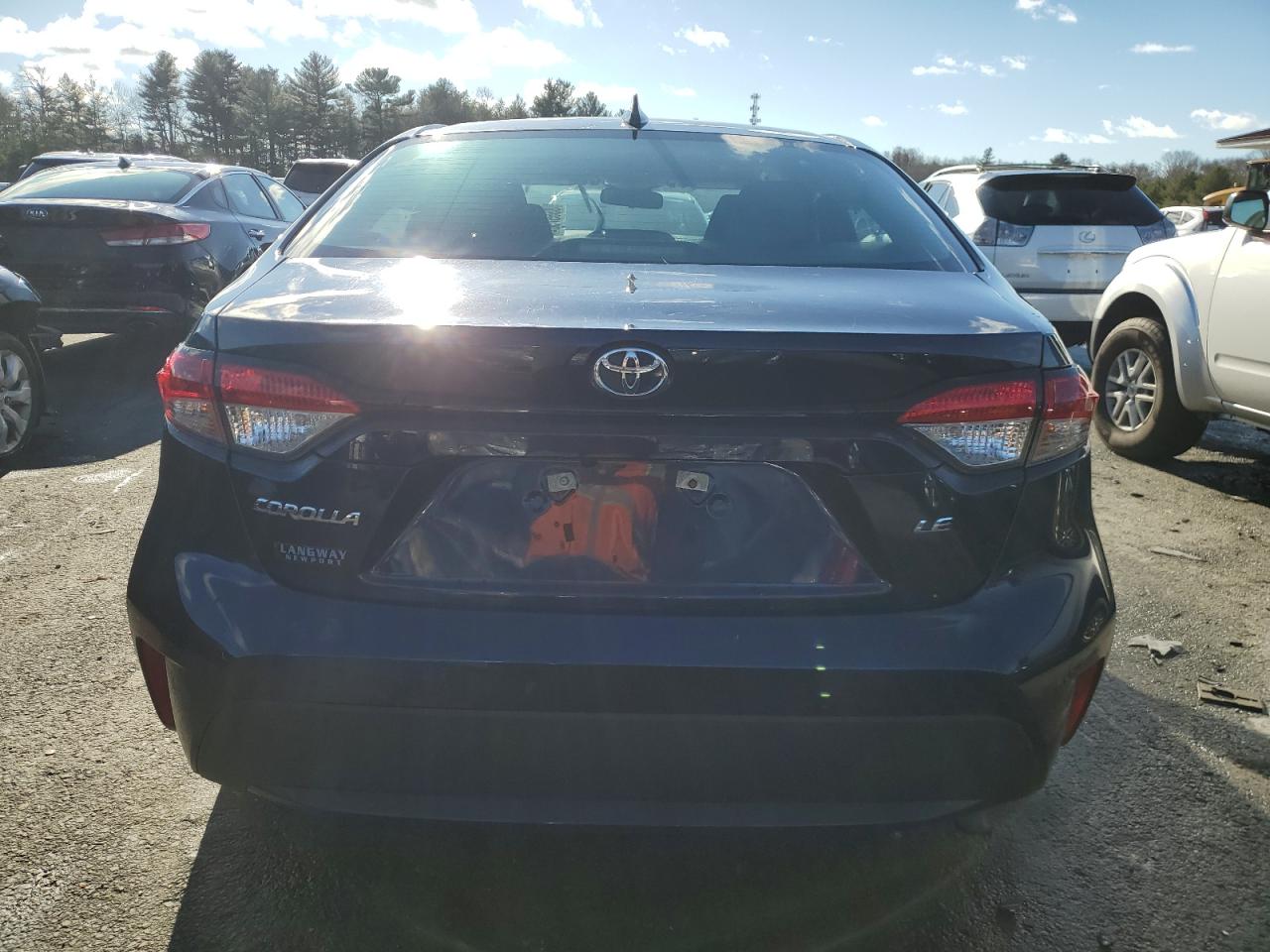 2022 TOYOTA COROLLA LE VIN:5YFEPMAE7NP383743
