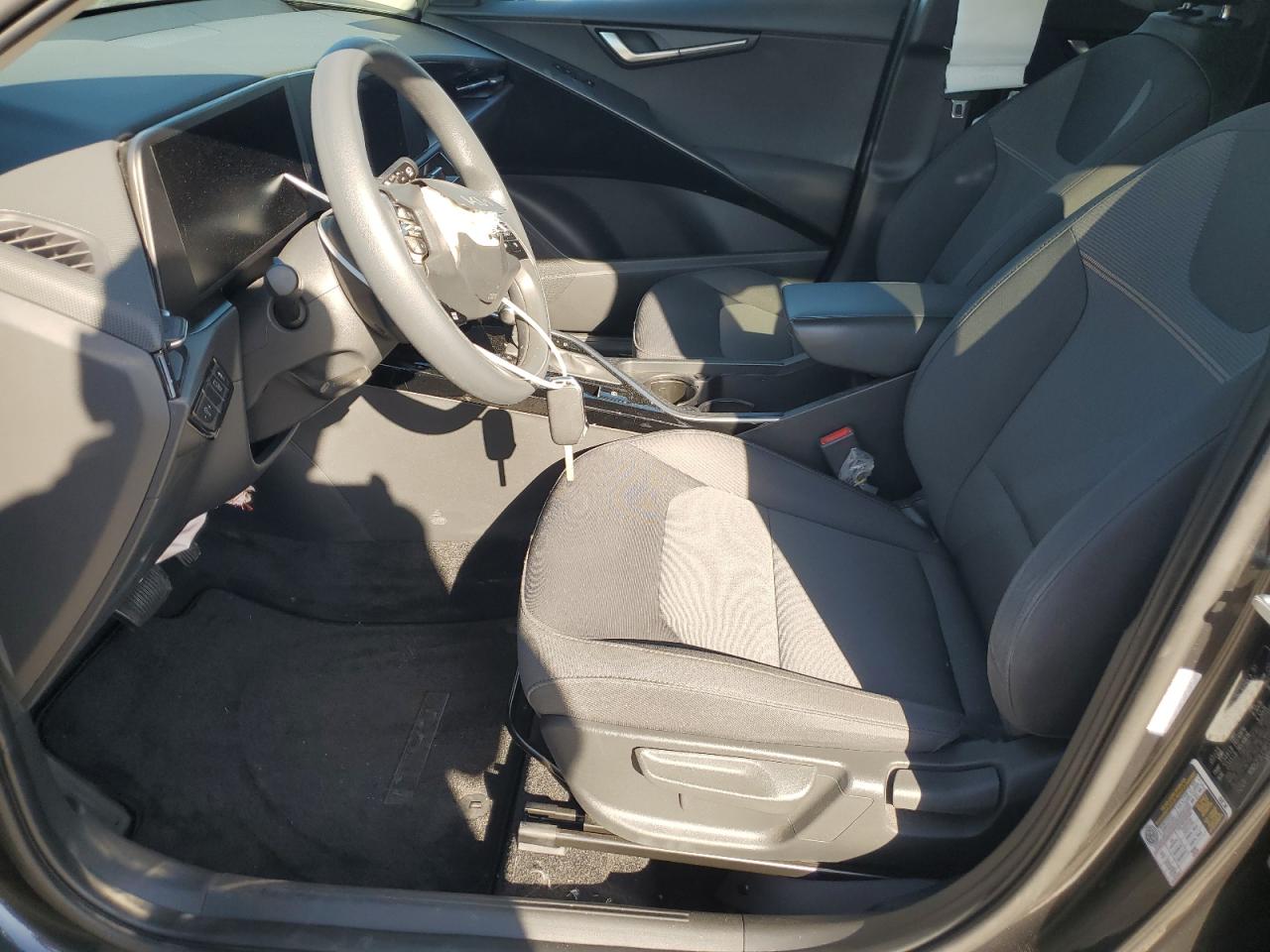 2024 KIA NIRO LX VIN:KNDCP3LE9R5121952