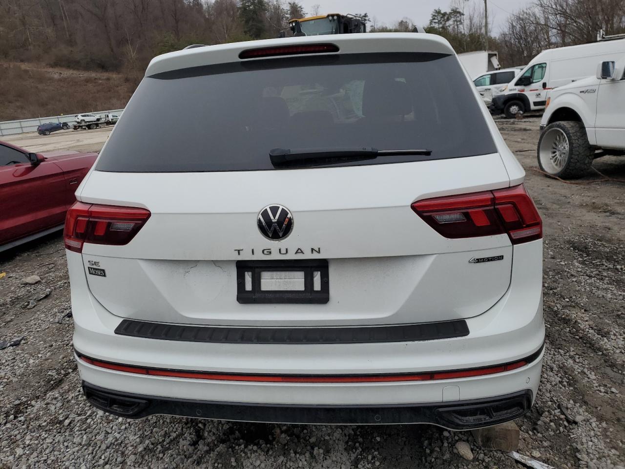 2022 VOLKSWAGEN TIGUAN SE R-LINE BLACK VIN:3VV8B7AX8NM072183