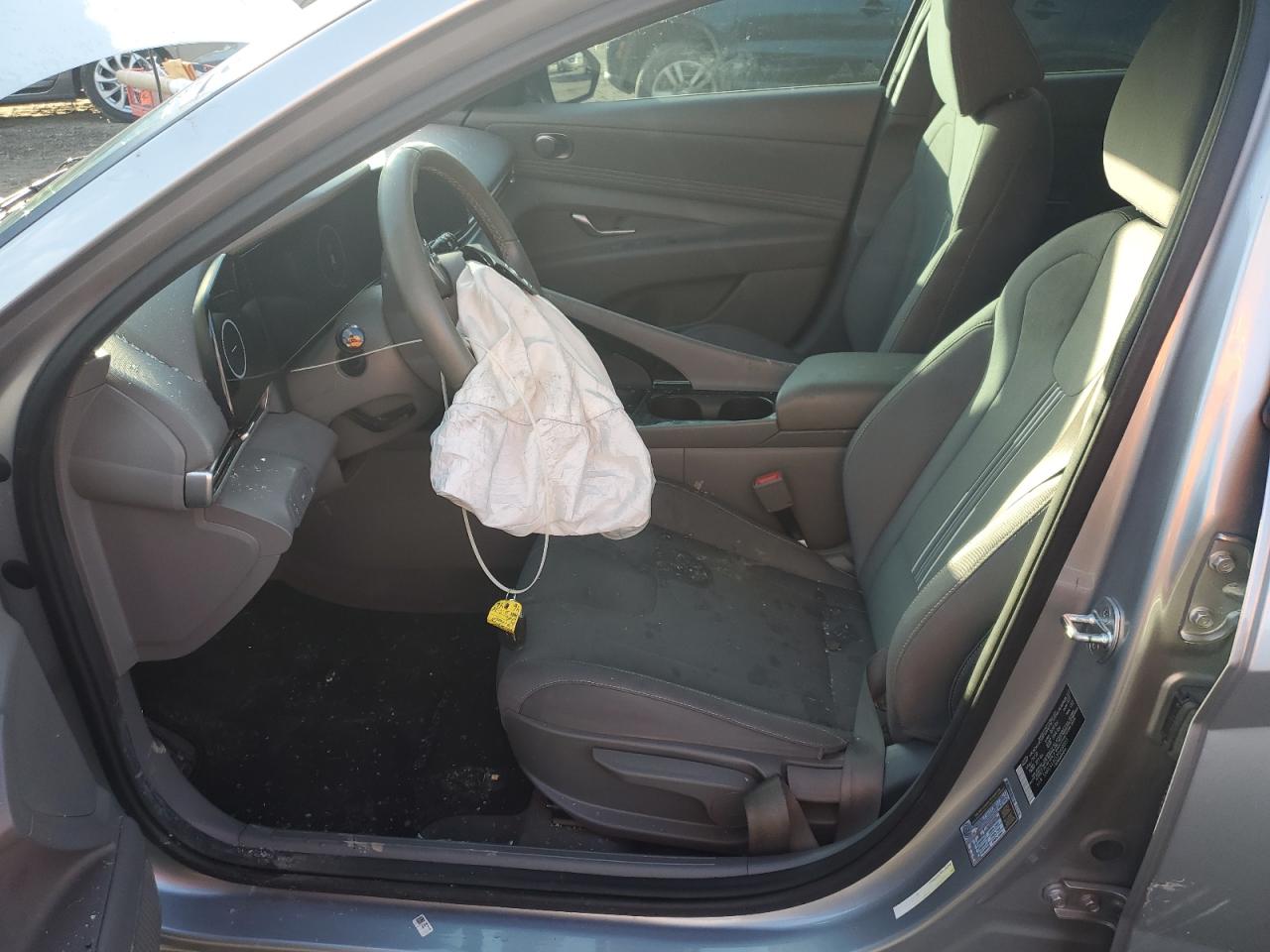 2023 HYUNDAI ELANTRA SEL VIN:5NPLS4AG2PH090131