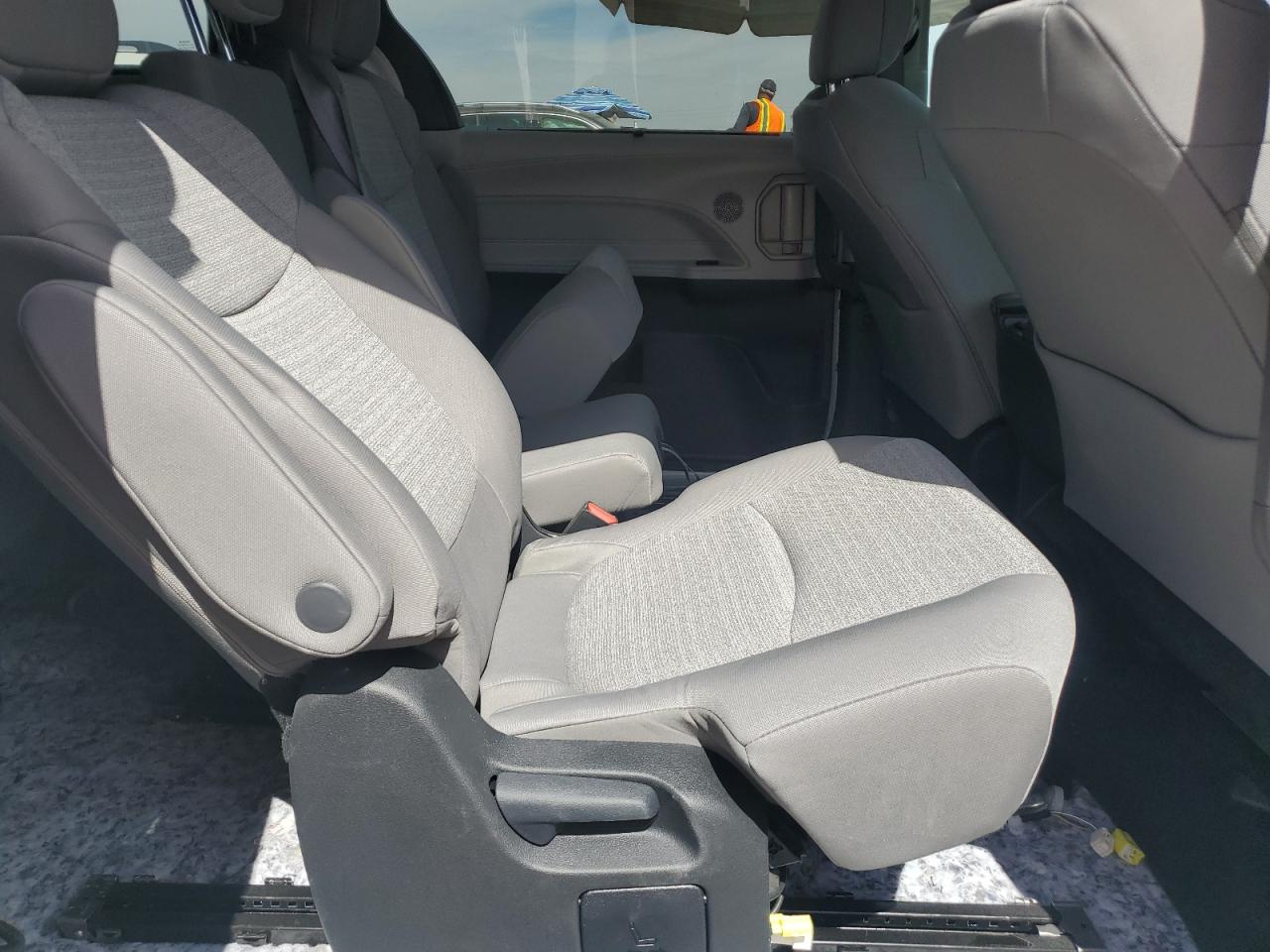 2023 TOYOTA SIENNA LE VIN:5TDKSKFC9PS099277