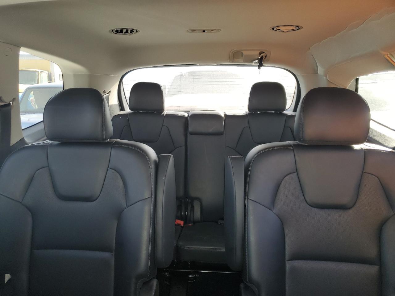 2022 KIA TELLURIDE S VIN:5XYP64HC2NG261277