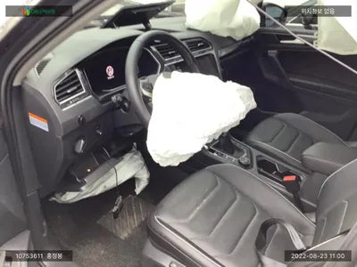 2021 Volkswagen Tiguan WVGZZZ5NZNW501761 VIN:WVGZZZ5NZNW501761