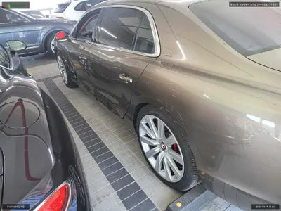 2018 Bentley Flying Spur V8 SCBEH53W5JC066204 VIN:SCBEH53W5JC066204