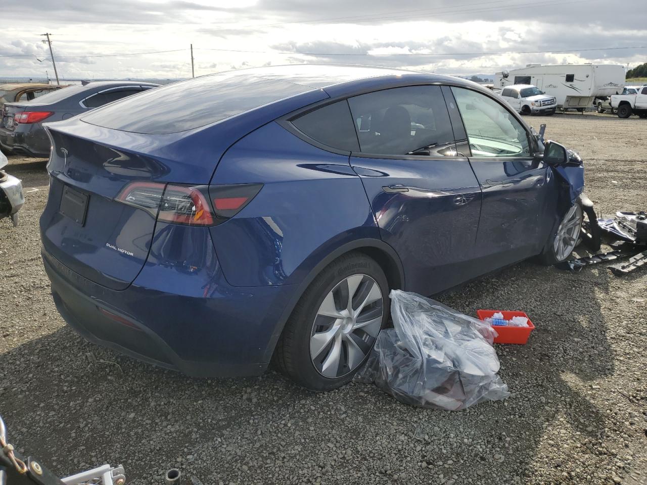 2023 TESLA MODEL Y  VIN:7SAYGAEE1PF914636