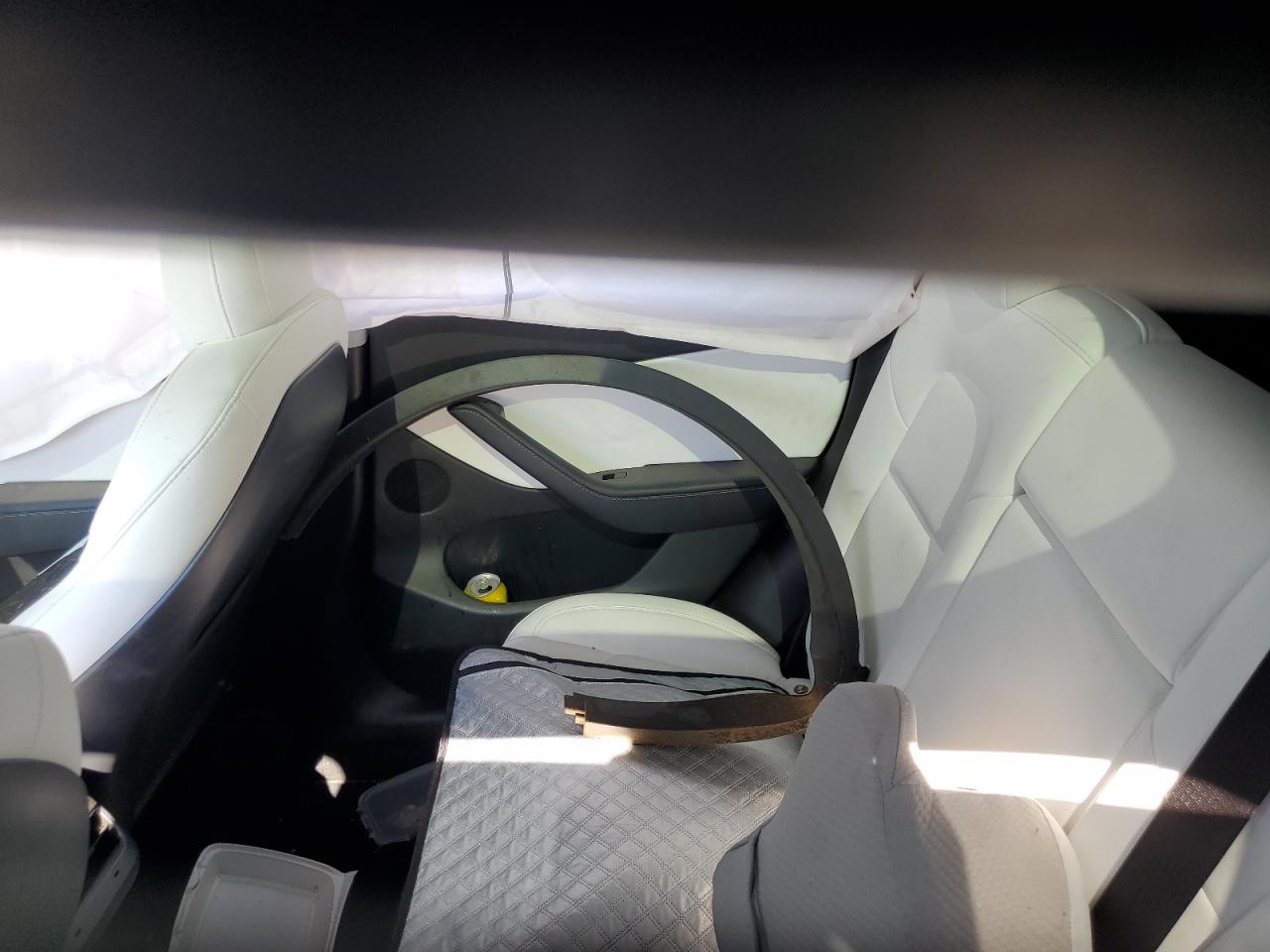 2022 TESLA MODEL Y  VIN:7SAYGDEF7NF340910