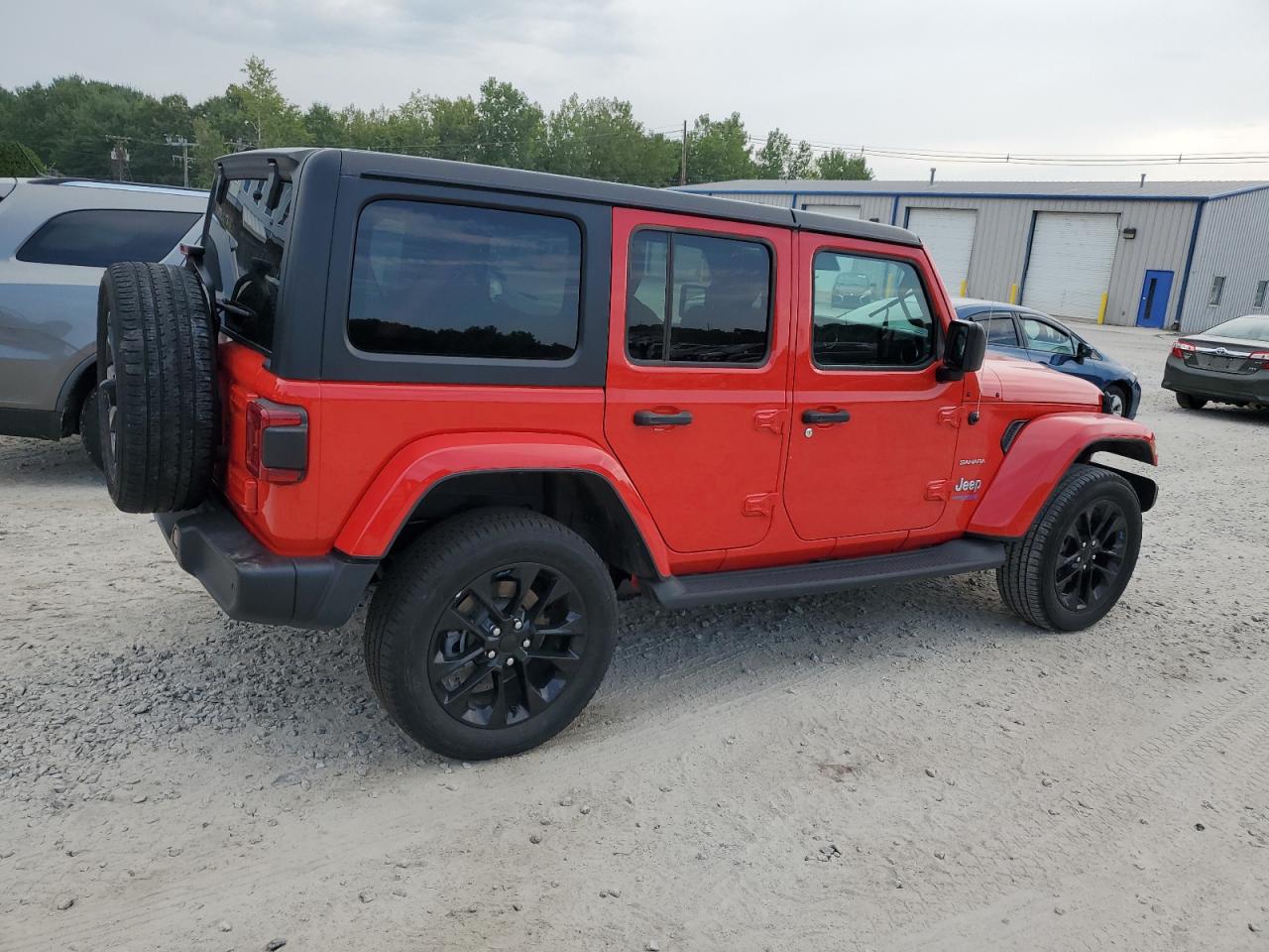 2022 JEEP WRANGLER UNLIMITED SAHARA 4XE VIN:1C4JJXP64NW237292