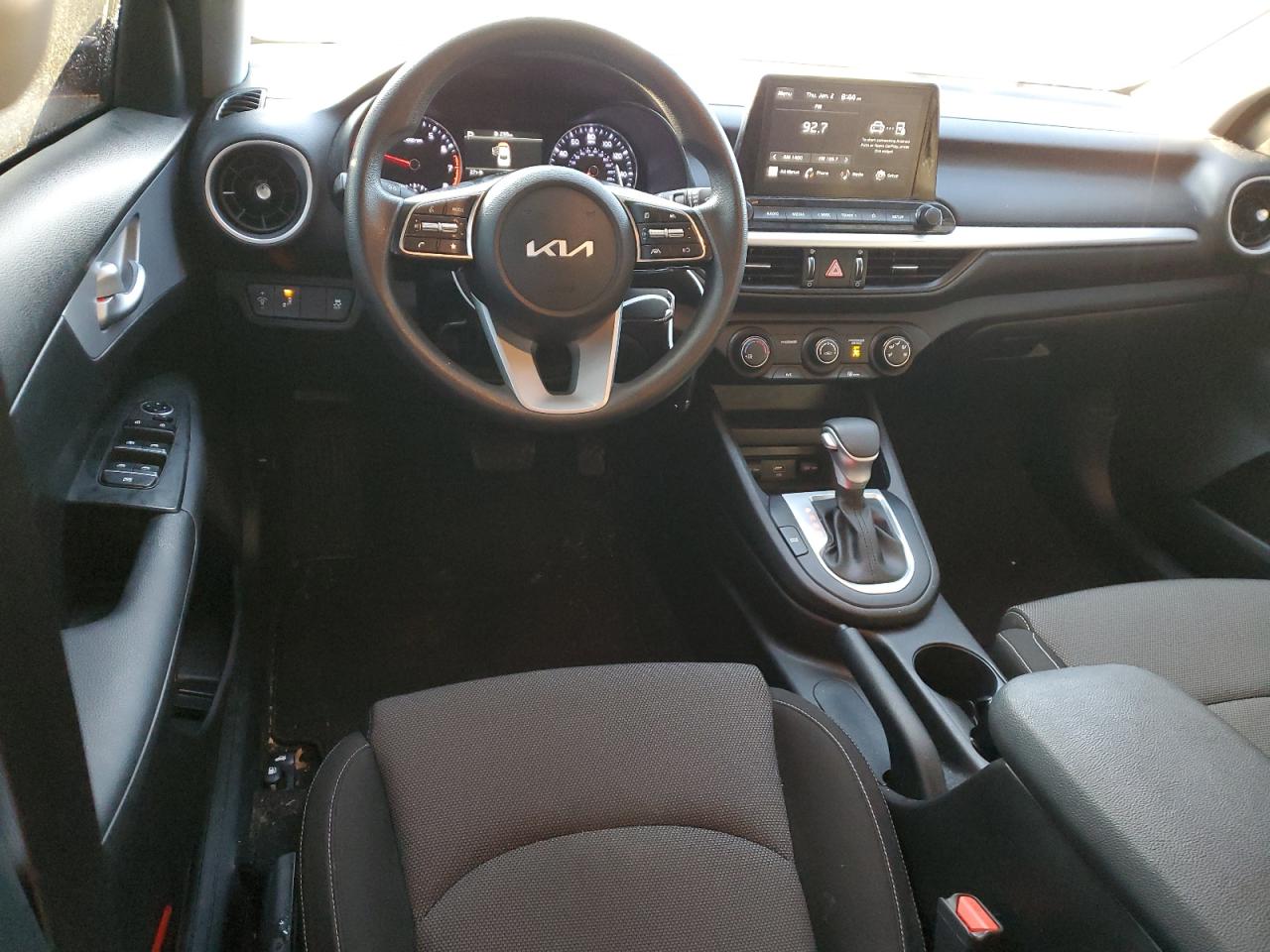 2023 KIA FORTE LX VIN:3KPF24AD8PE667154