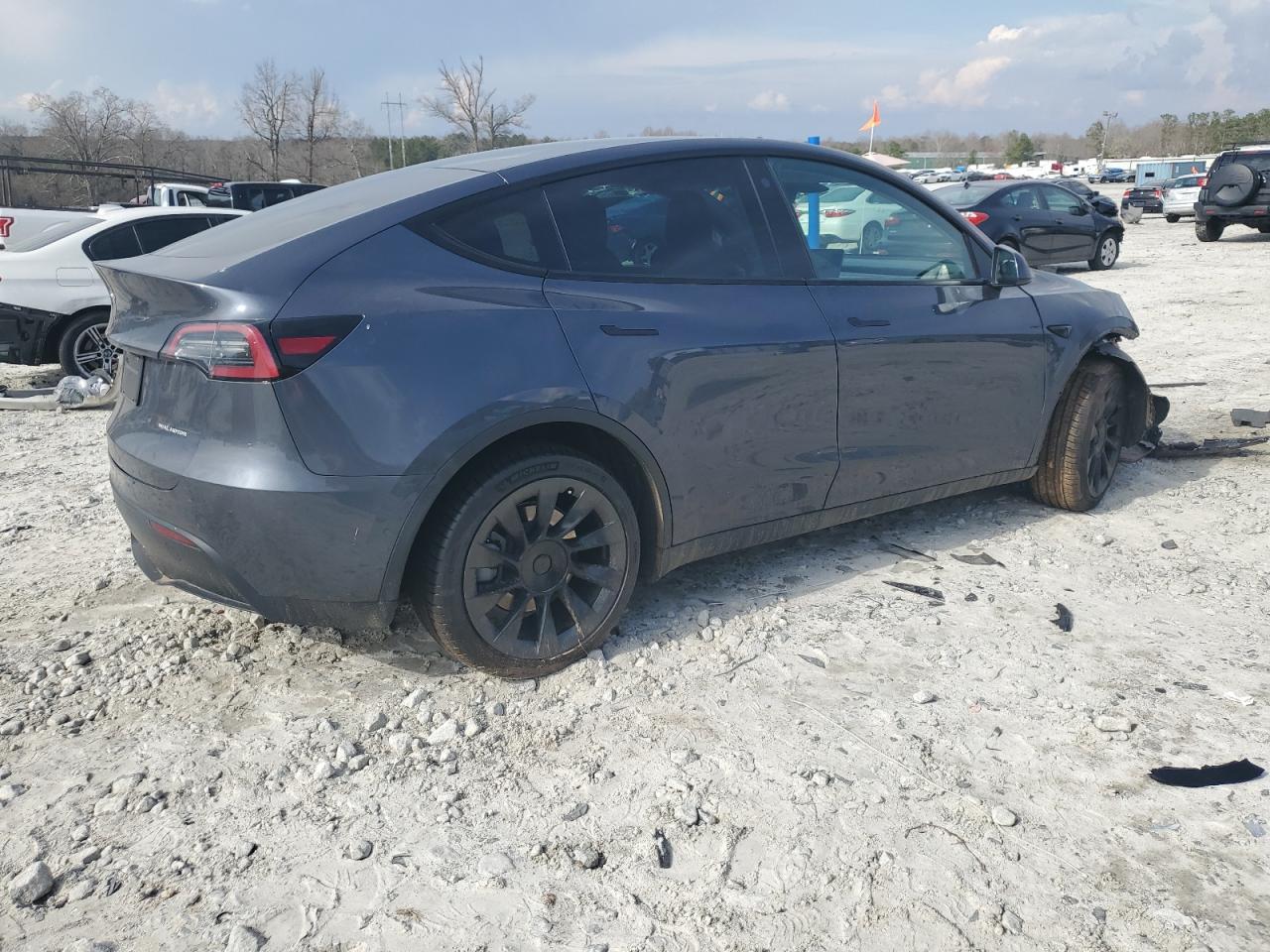 2022 TESLA MODEL Y  VIN:7SAYGDEE3NF481223