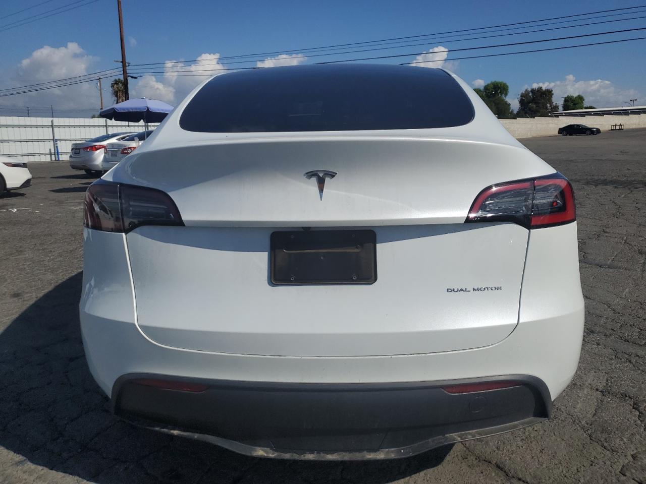 2023 TESLA MODEL Y  VIN:7SAYGDEE3PA108330