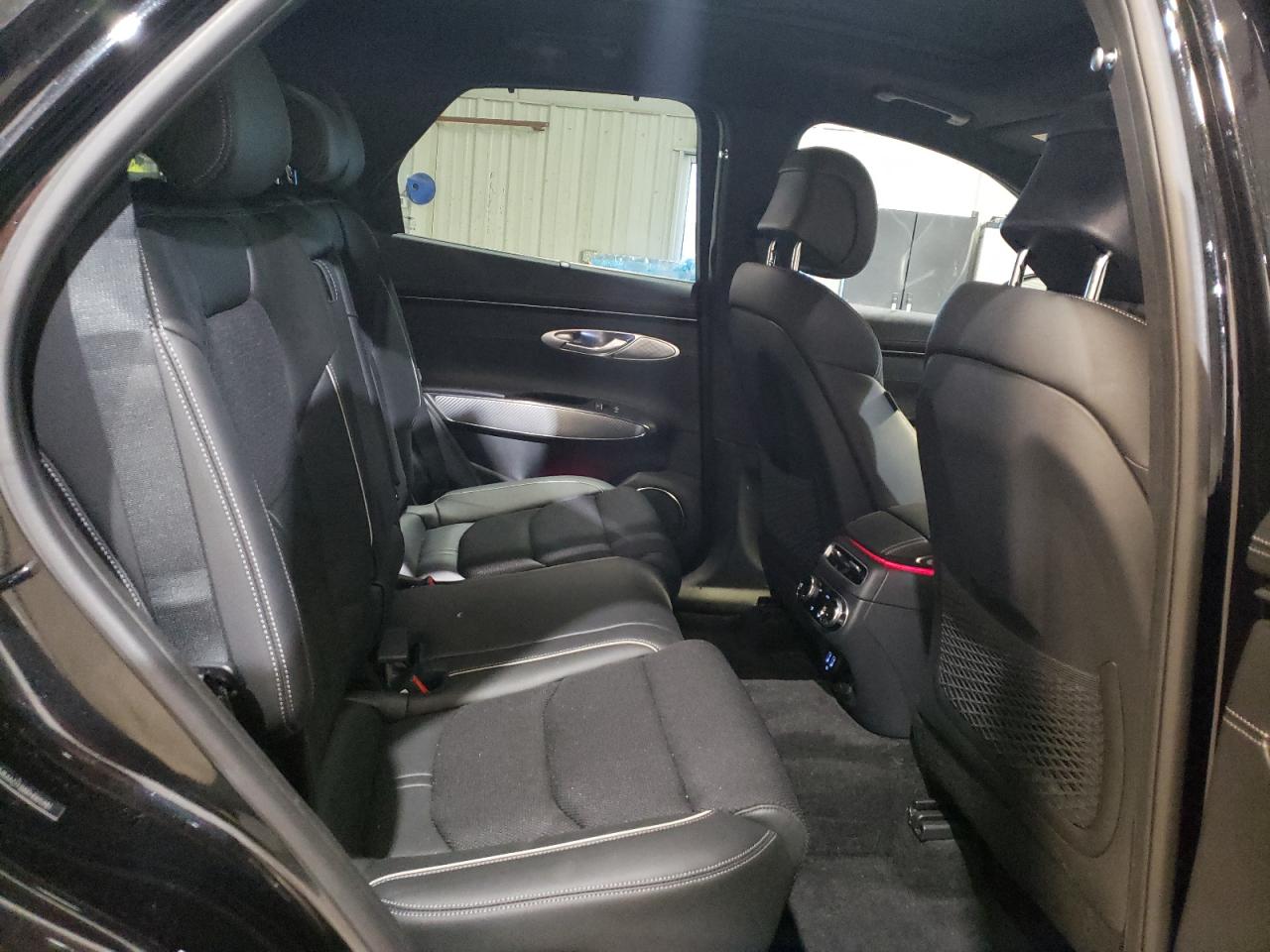 2024 GENESIS GV70 BASE VIN:5NMMADTB8RH005981