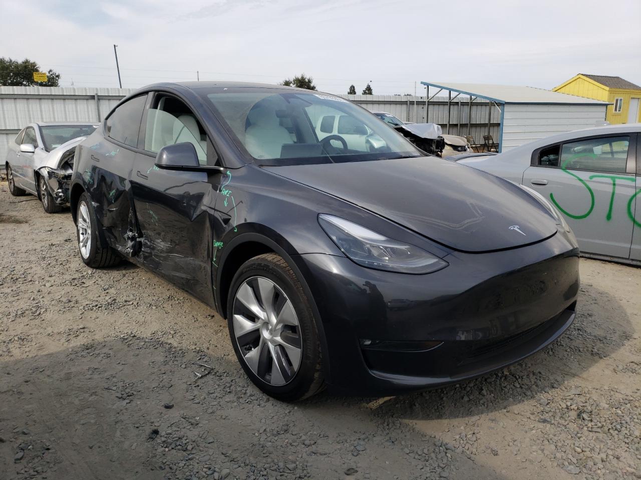 2024 TESLA MODEL Y  VIN:7SAYGDEE8RF080062