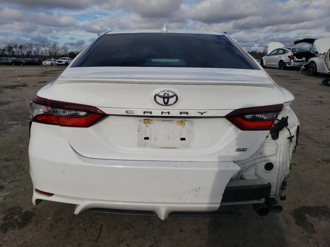 2022 TOYOTA CAMRY SE VIN:4T1G11AK2NU696213