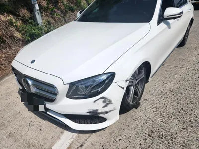 2017 Mercedes-Benz E 300 VIN: