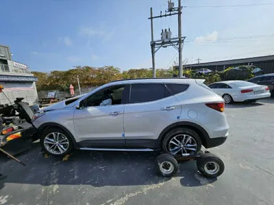 2016 Hyundai Santa FE KMHSW81UBGU616282 VIN:KMHSW81UBGU616282