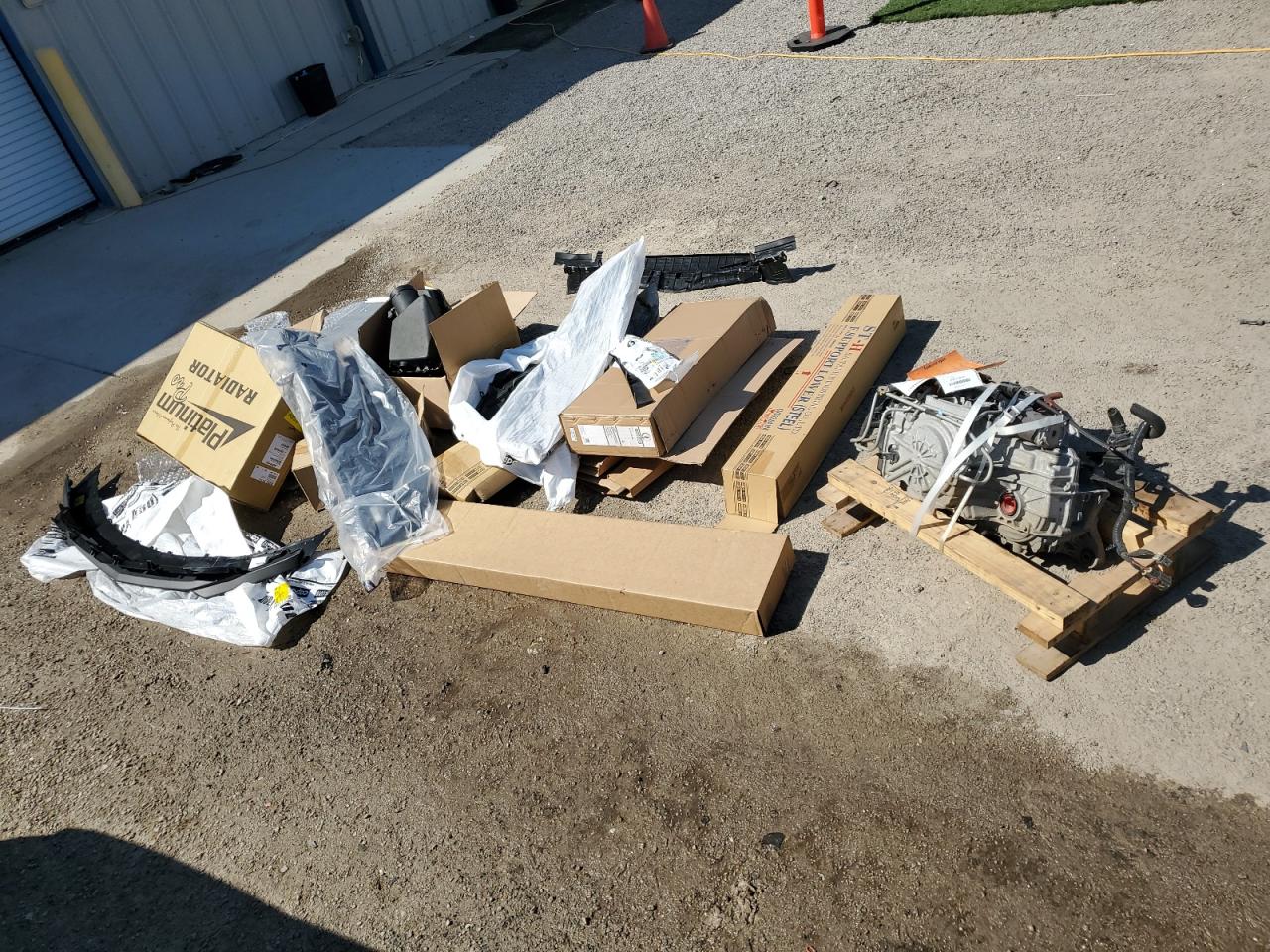 2023 CHEVROLET MALIBU LT VIN:1G1ZD5ST1JF209304