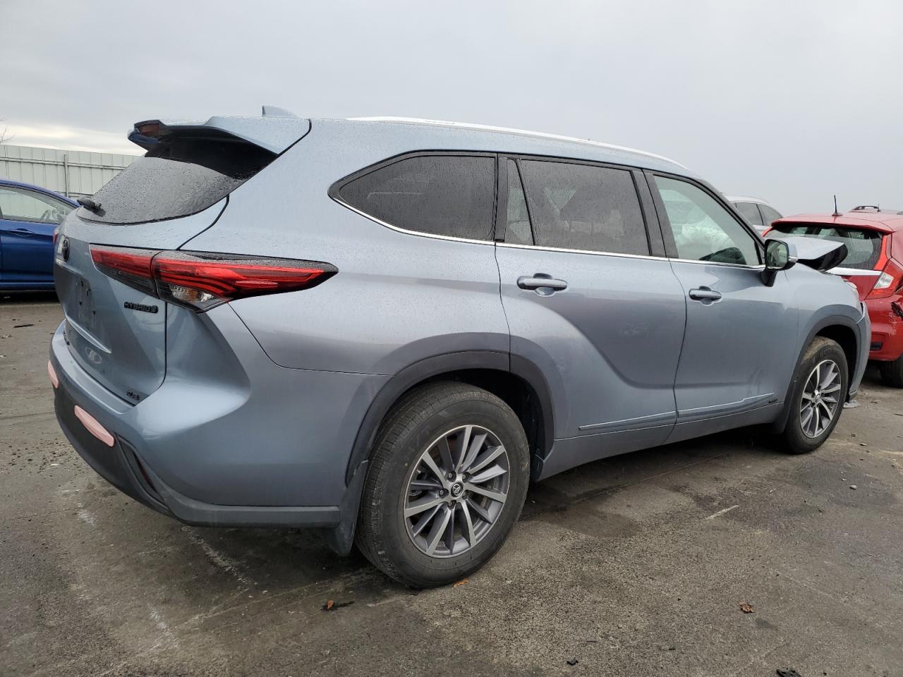 2022 TOYOTA HIGHLANDER HYBRID XLE VIN:5TDHBRCHXNS092130
