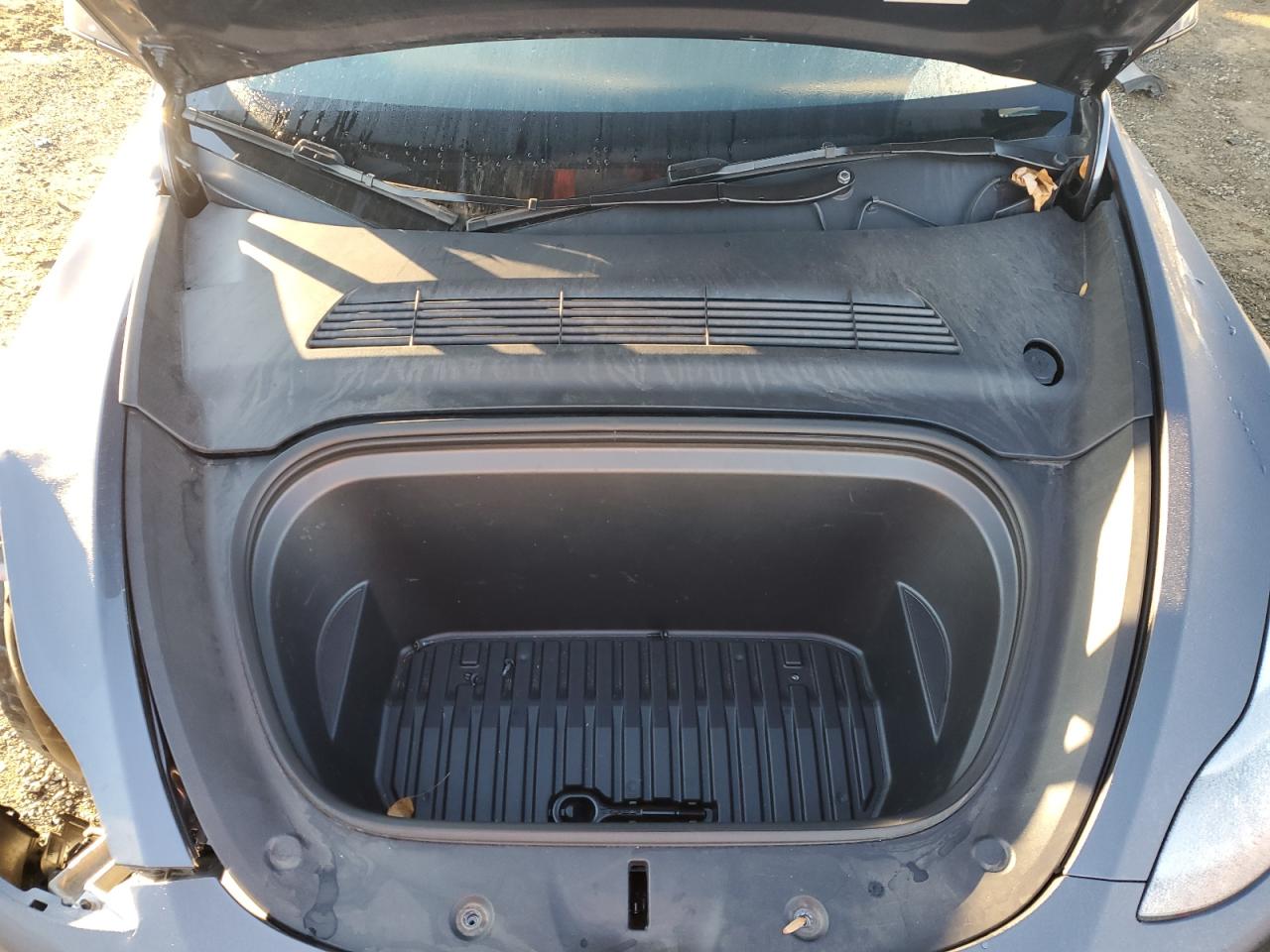2023 TESLA MODEL Y  VIN:7SAYGAEE7PF967664