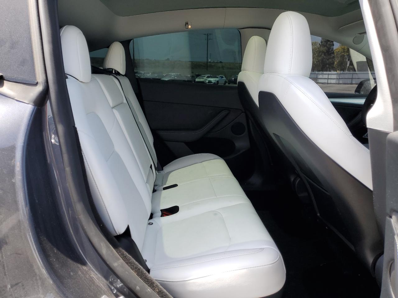 2023 TESLA MODEL Y  VIN:7SAYGDEE0PA154858