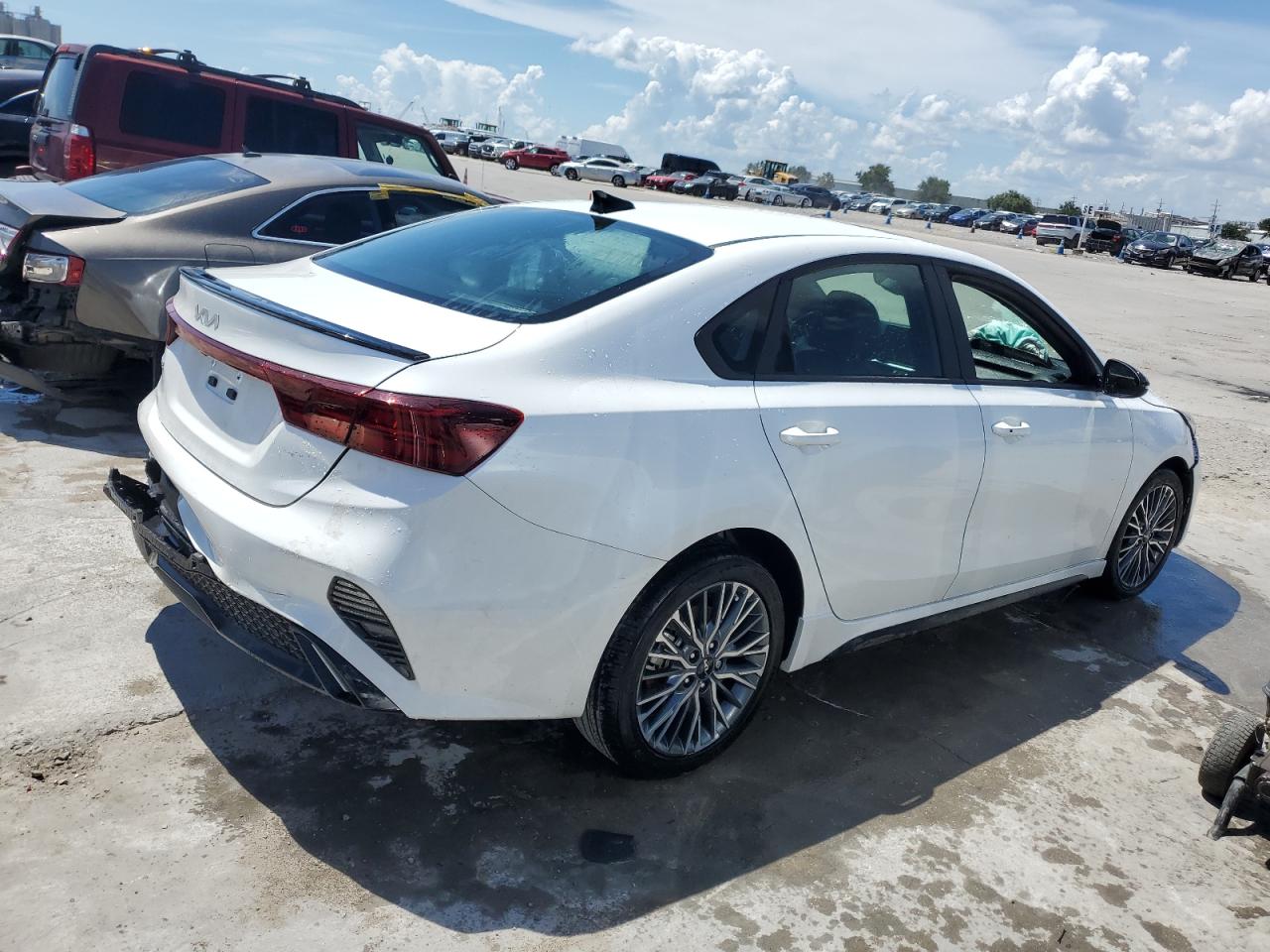 2024 KIA FORTE GT LINE VIN:3KPF54AD8RE755132