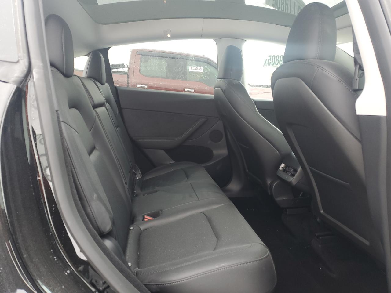 2024 TESLA MODEL Y  VIN:7SAYGDEE3RF178884