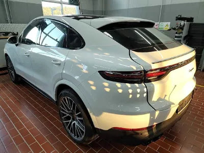 2022 Porsche Cayenne VIN: