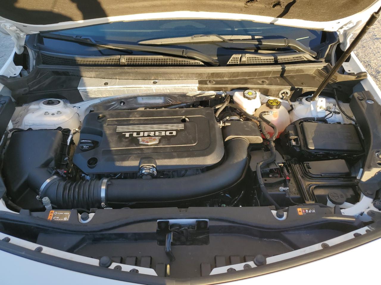 2023 CADILLAC XT4 LUXURY VIN:1GYAZAR41PF107288
