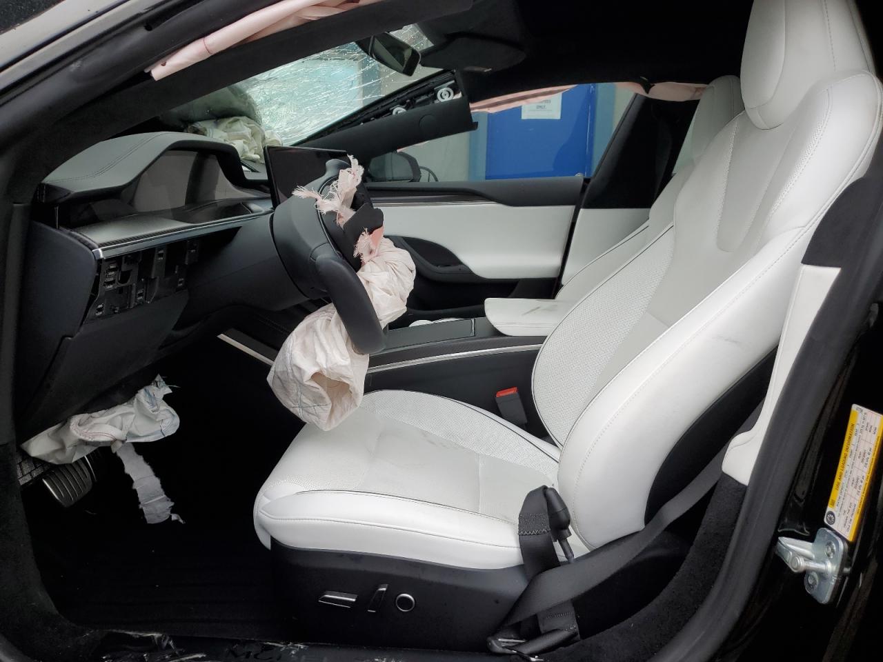 2022 TESLA MODEL S  VIN:5YJSA1E69NF477754