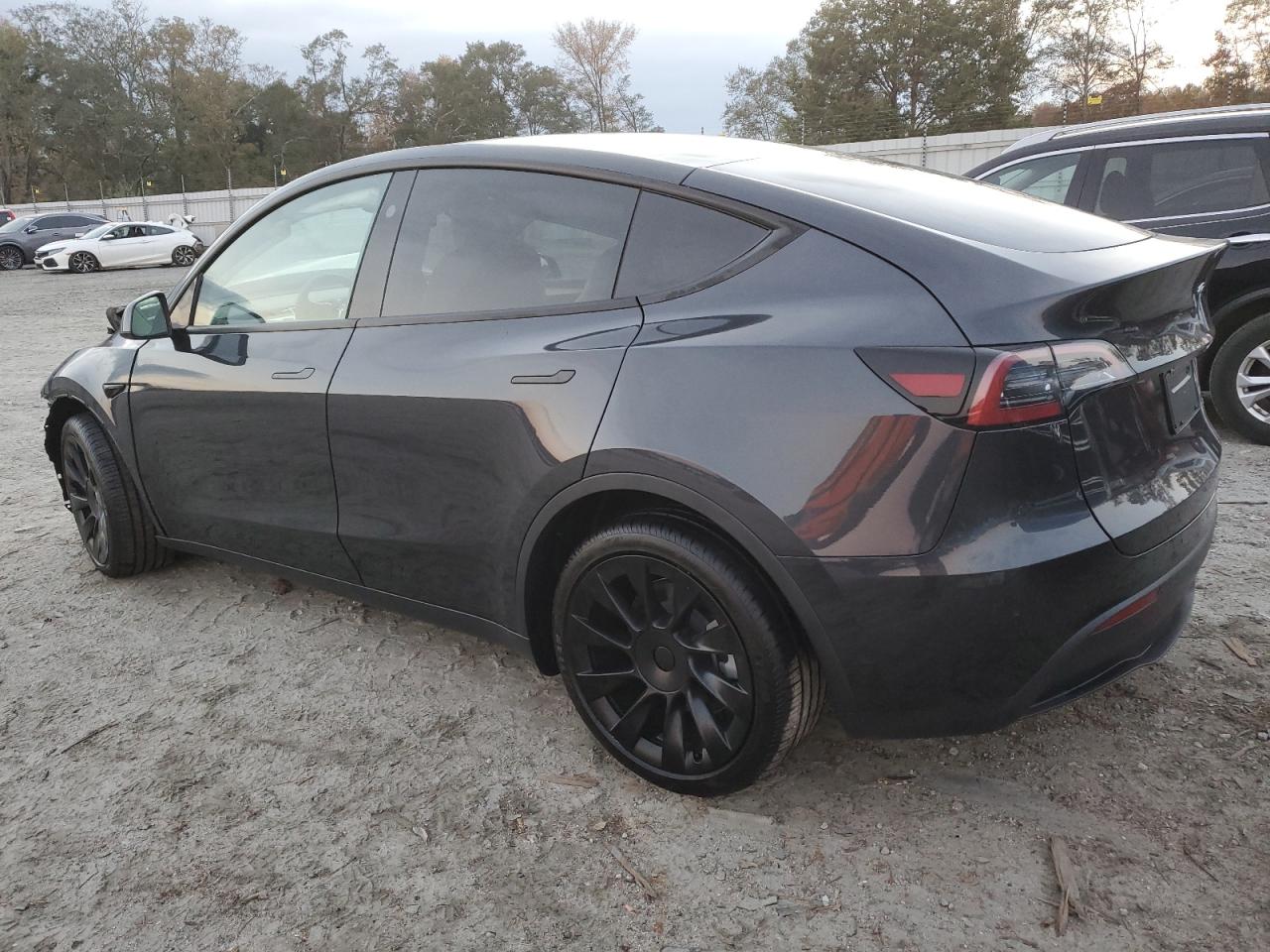 2024 TESLA MODEL Y  VIN:7SAYGAEE9RF131809