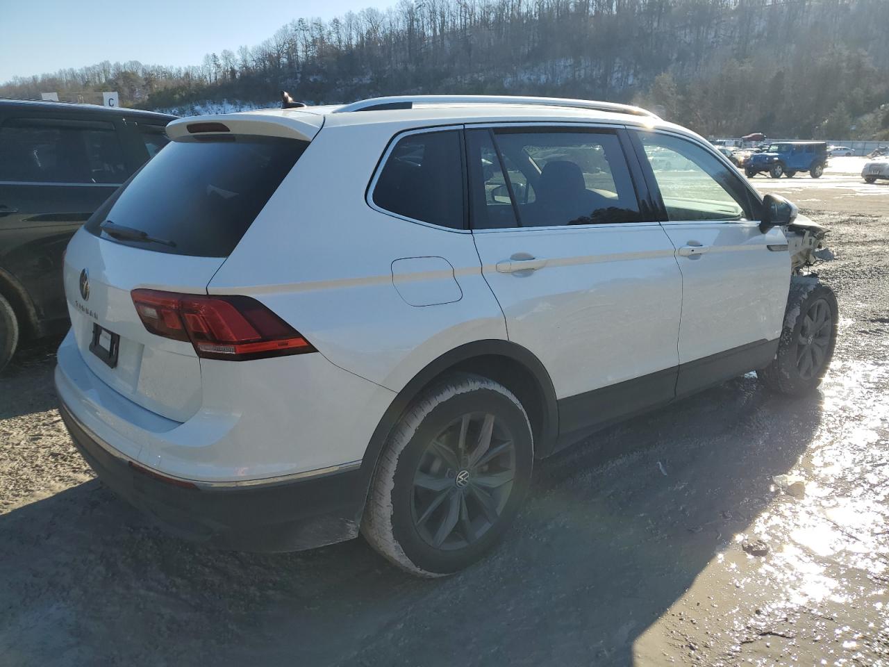 2023 VOLKSWAGEN TIGUAN SE VIN:3VV3B7AX3PM114904