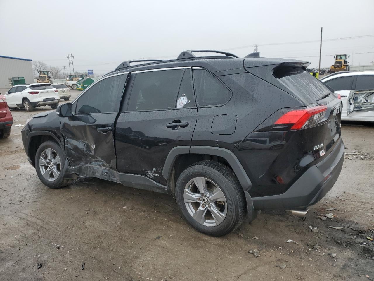 2022 TOYOTA RAV4 XLE VIN:4T3RWRFV4NU062128