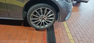 2017 Mercedes-Benz E 400 VIN: