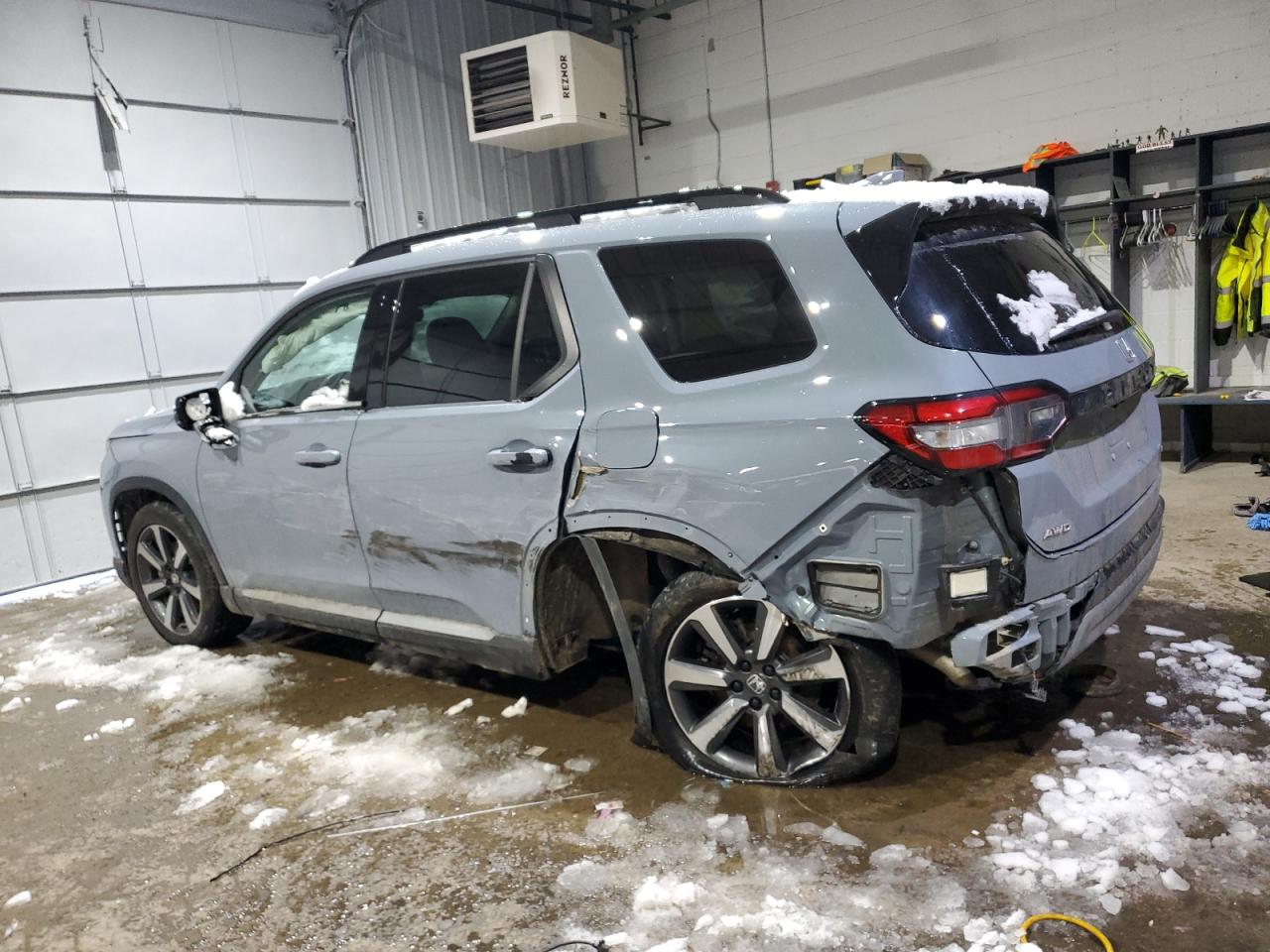 2023 HONDA PILOT TOURING VIN:5FNYG1H72PB002821