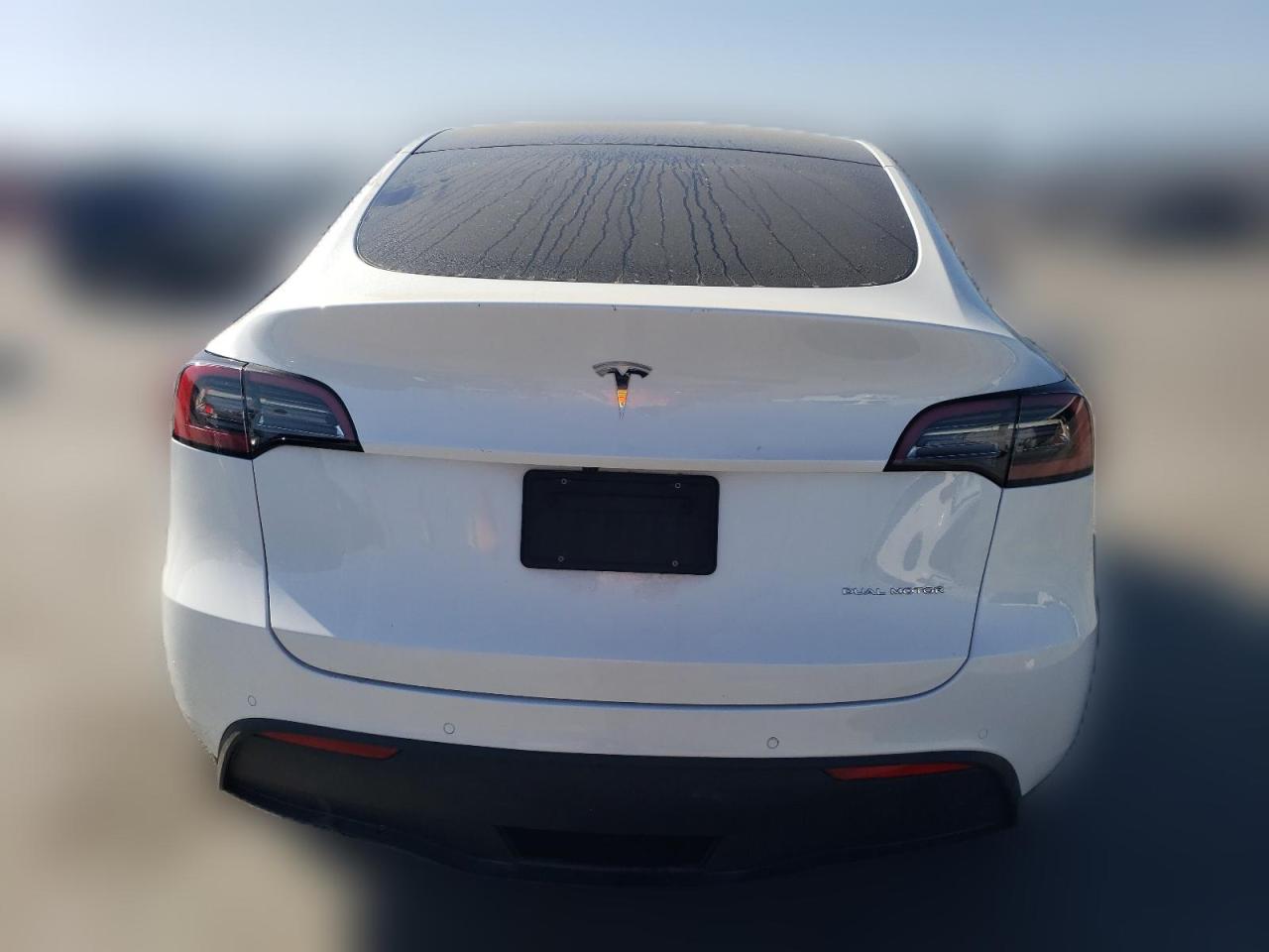 2022 TESLA MODEL Y  VIN:7SAYGDEE4NF392020