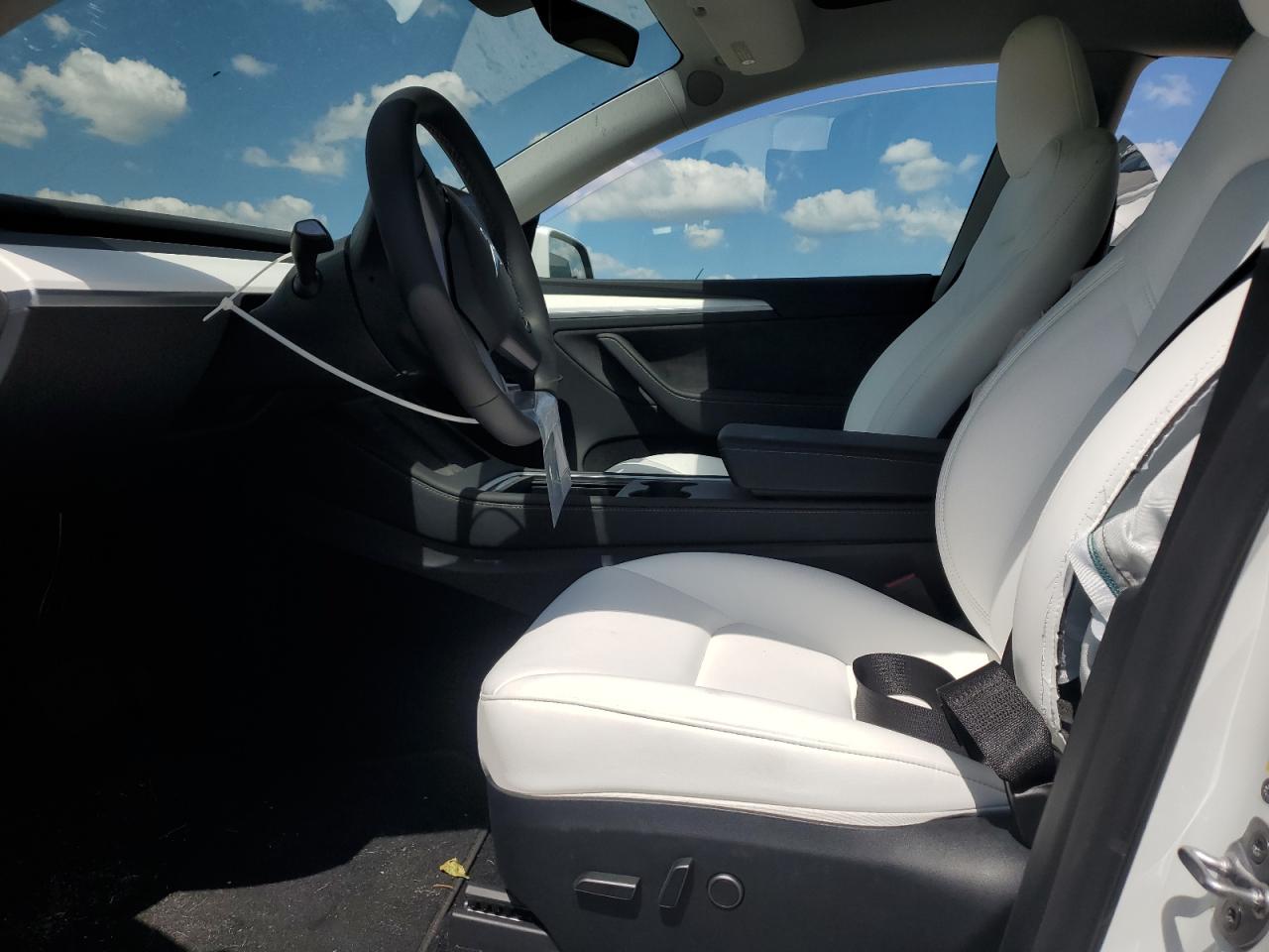 2023 TESLA MODEL Y  VIN:7SAYGDEE7PA148264
