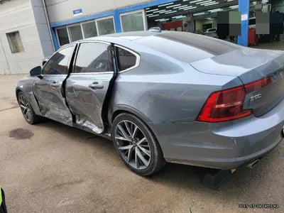 2017 Volvo S90 VIN: