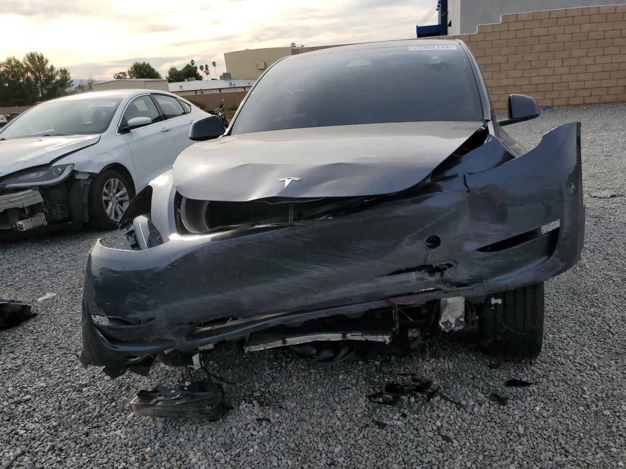 2023 TESLA MODEL Y  VIN:7SAYGDEE7PA074439