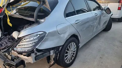 2015 Mercedes-Benz C 200 WDDWF4CB3FF197304 VIN:WDDWF4CB3FF197304