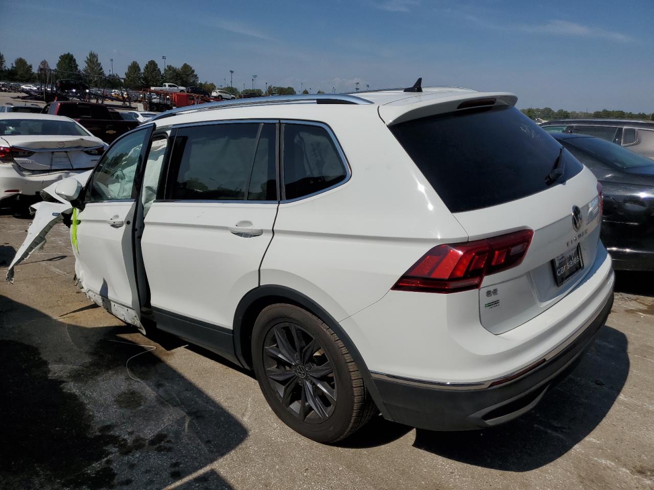 2022 VOLKSWAGEN TIGUAN SE VIN:3VV3B7AX5NM094619