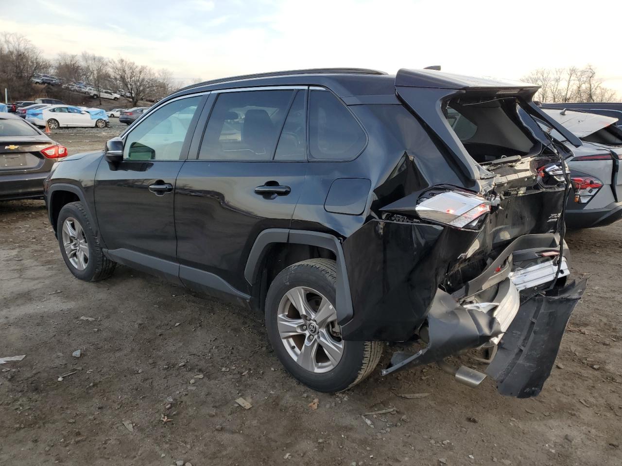 2022 TOYOTA RAV4 XLE VIN:2T3P1RFV4NC321515