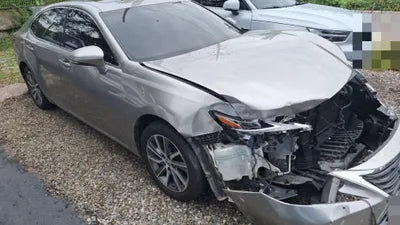 2018 Lexus ES 300 VIN: