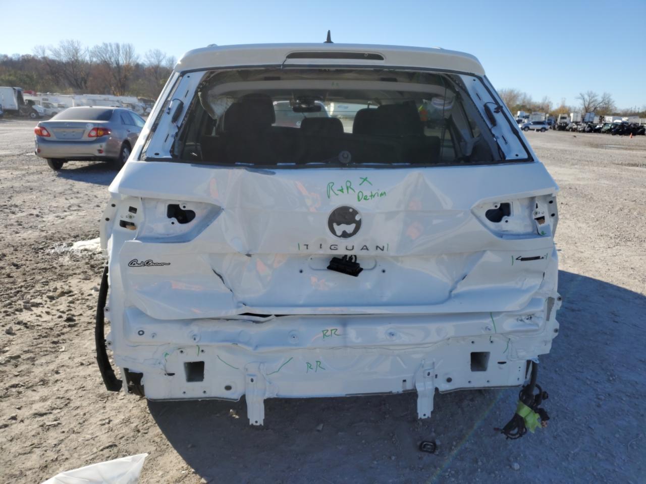 2024 VOLKSWAGEN TIGUAN S VIN:3VVFB7AX8RM135392
