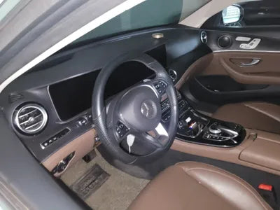 2016 Mercedes-Benz E 300 VIN: