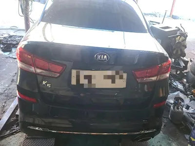 2018 Kia K5 VIN: