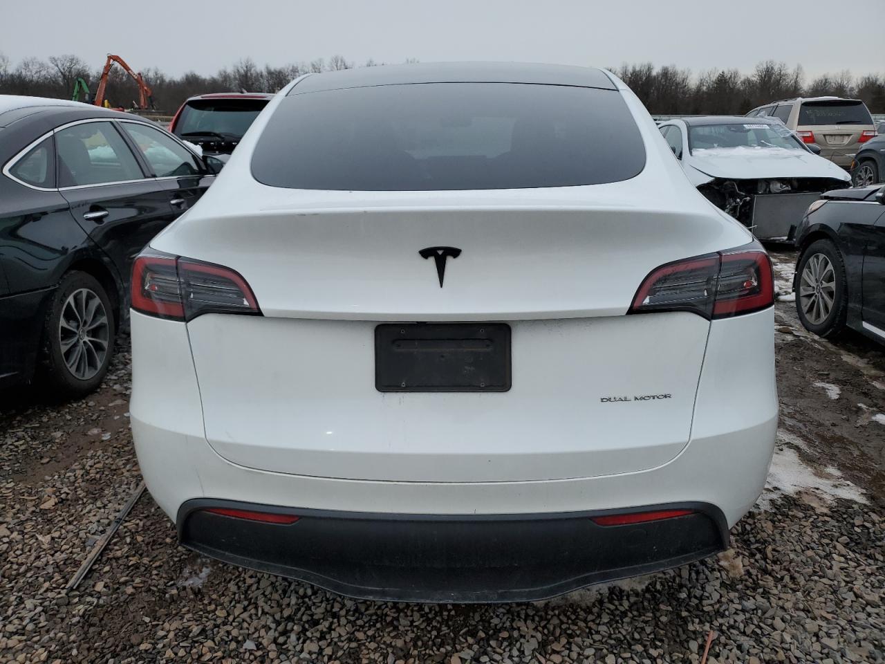 2023 TESLA MODEL Y  VIN:7SAYGDEE7PA051775