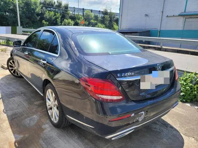 2016 Mercedes-Benz E 220 WDDHF0AB1GB273101 VIN:WDDHF0AB1GB273101