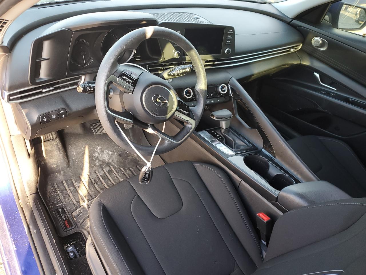 2022 HYUNDAI ELANTRA BLUE VIN:KMHLM4AJ5NU020661