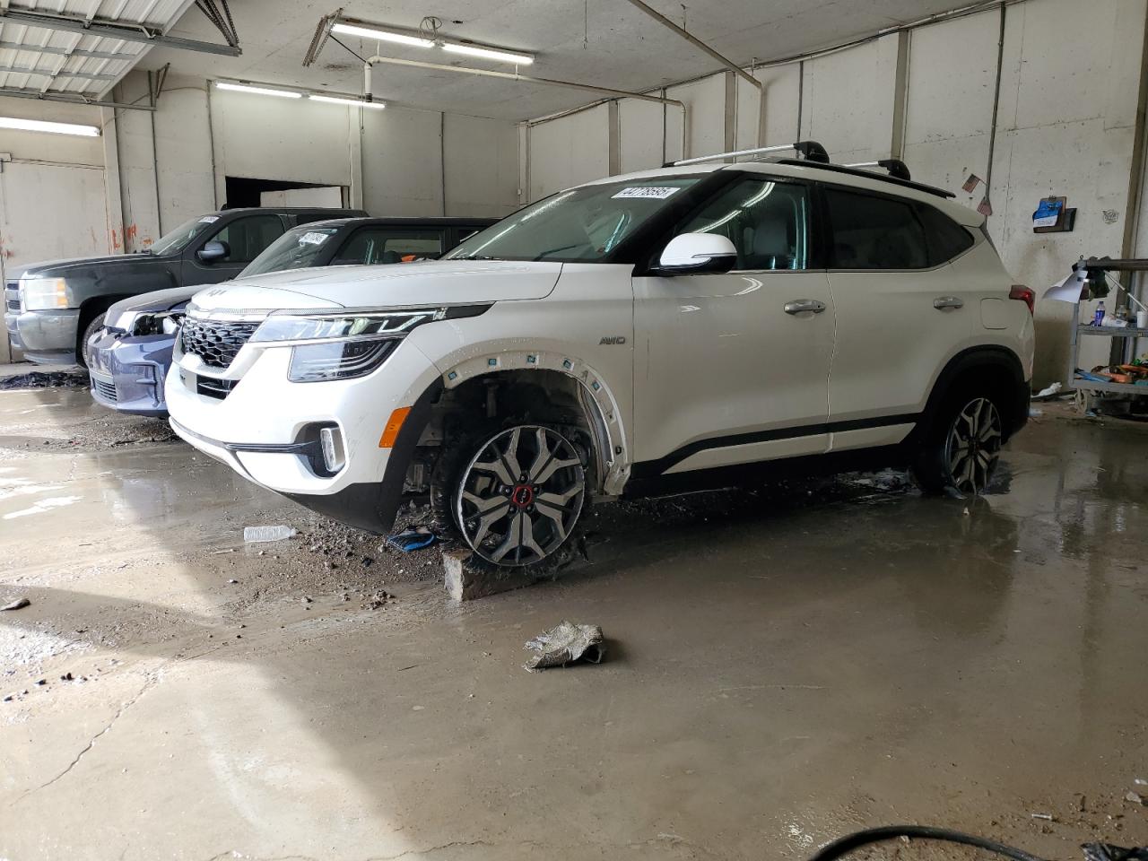 2023 KIA SELTOS SX VIN:KNDETCA24P7383201