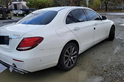 2019 Mercedes-Benz E 300 WDDZF4KB7KA635330 VIN:WDDZF4KB7KA635330