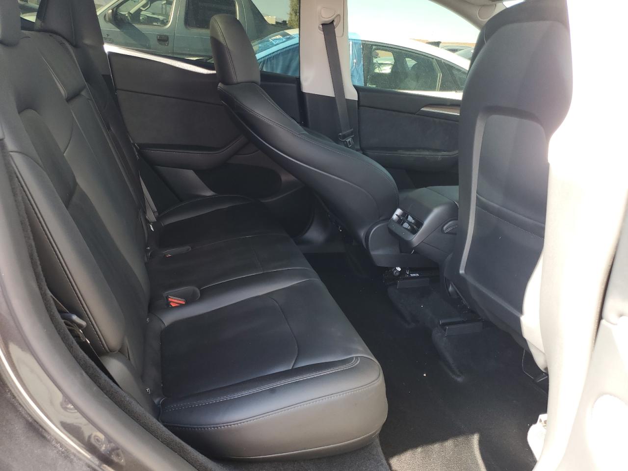 2024 TESLA MODEL Y  VIN:7SAYGDED9RF094365